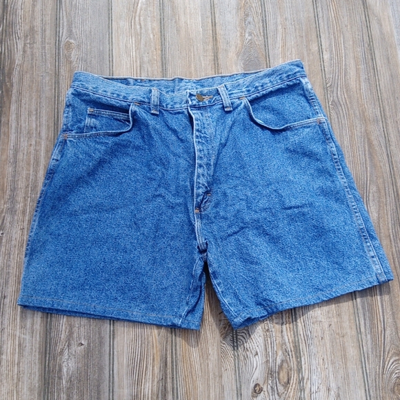 Wrangler Other - Wrangler Vintage Style Denim Jean Shorts